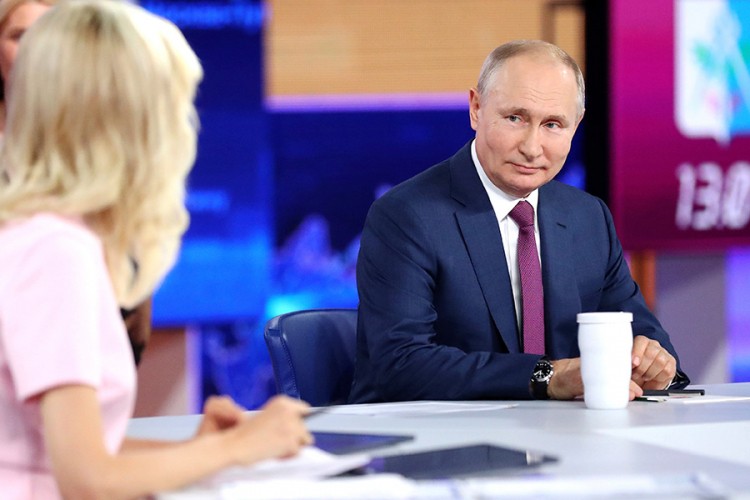 Putin: Primio sam vakcinu Sputnjik V