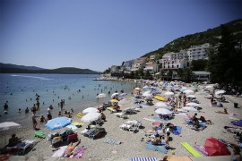 Osumnjičena da je ukrala torbu na plaži u Neumu