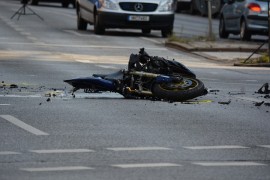 Teško povrijeđen motociklista kod Laktaša, prebačen na UKC