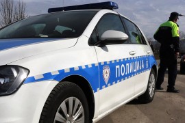 Žena teško povrijeđena, udario je golf