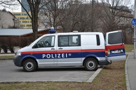 Novi detalji monstruoznog zločina: Migranti više puta silovali ...