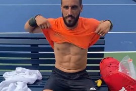 Džumhur poražen za manje od sat vremena