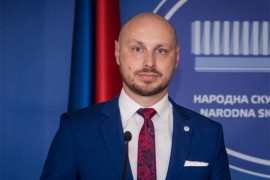 Petković: Sud u Bihaću odlučio da nošenje šubare sa dvoglavim ...