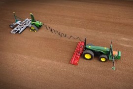 John Deere na kabal - istovremeno napaja više mašina