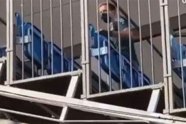 Fetel nakon trke kupio smeće koje su ostavili navijači