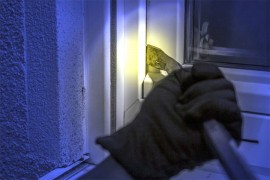 Pljačkao vikendicu, zatekla ga policija