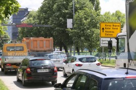 Za mjesec i po 26.887 prekršaja: Dnevno na telefonu i bez pojasa 560 ...