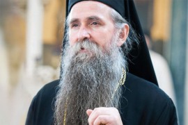 Mitropolit Joanikije nije smijenio Gojka Perovića i neke sveštenike ...