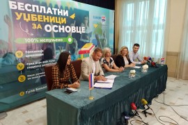 Podjela besplatnih udžbenika po banjalučkim školama od 3. do 12 ...