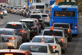 Kilometarske kolone automobila na putu od Mostara do Sarajeva