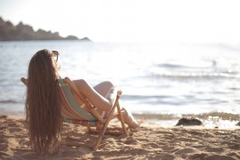 Dermatolozi objašnjavaju zašto je najopasnije zaspati na suncu