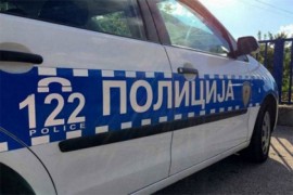 Vozač mopeda povrijeđen u sudaru sa škodom