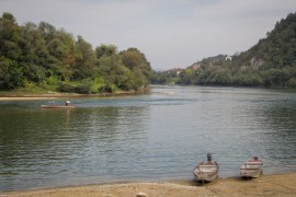 Dijete ispalo ocu iz naručja i utopilo se