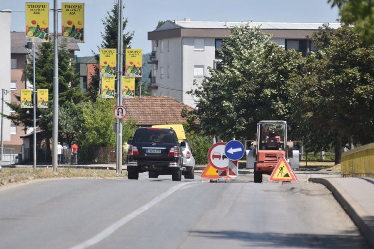 Sanacija kolovoza u dužini od 550 metara