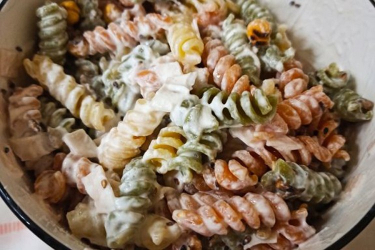 Šarena obrok salata
