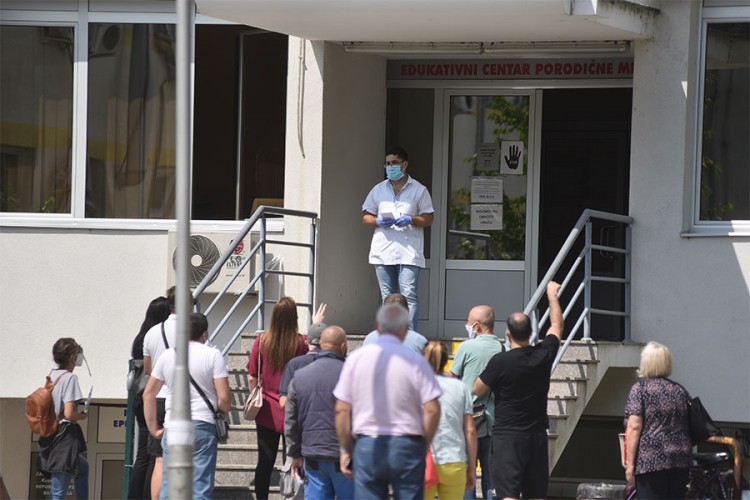 Reorganizacija Domova zdravlja u RS: Revakcinisani na pregled kod porodičnog ljekara