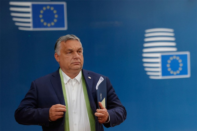 Orban dolazi u Beograd