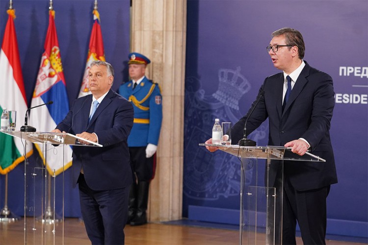 Vučić Orbanu: Malo ko spreman da zbog Srbije trpi kritike kao Vi