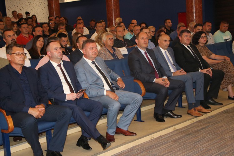 Banjac: U Dubici niko nikada nije klečao, niti će