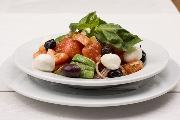 Zašto je mediteranska ishrana najbolja za zaštitu od sunca
