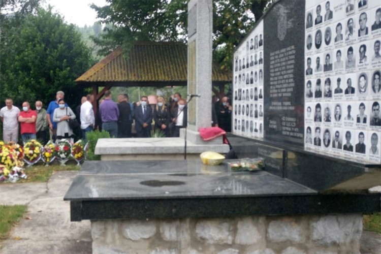 Zločin u Zalazju bez kazne: Obilježena godišnjica stradanja 69 srpskih civila i vojnika