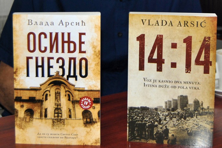 Promovisani romani Vlade Arsića "14:14" i "osinje gnezdo"