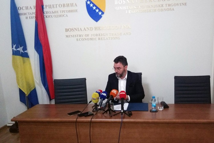 Košarac: Postigli smo razumijevanje sa Hrvatskom za transport kornišona i šljiva