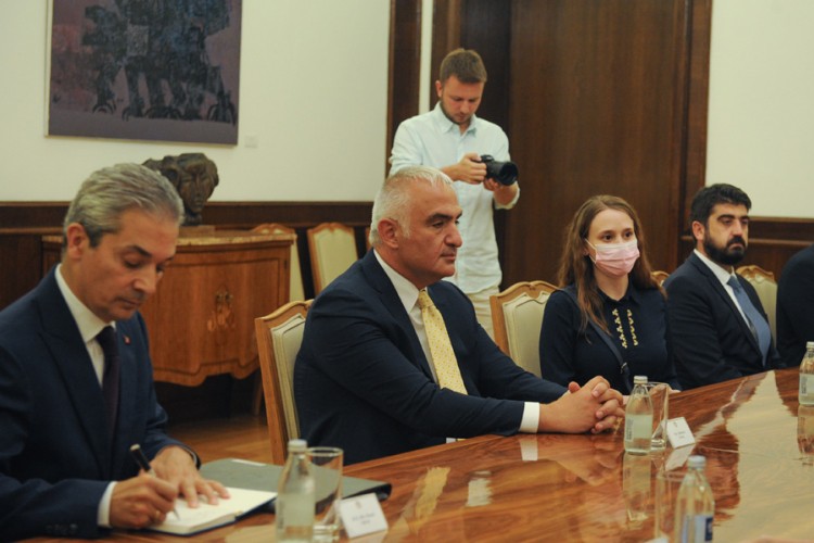 Između Turske i Srbije moći će se samo s ličnom kartom