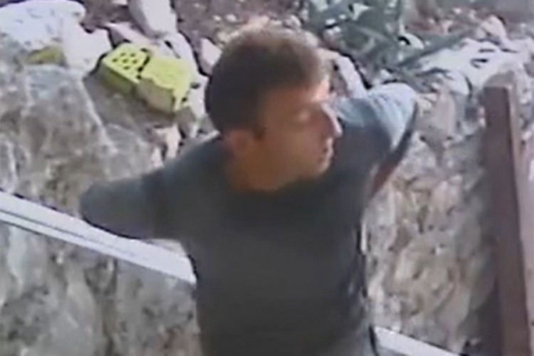 Muškarac u Splitu brutalno napao dvije žene, hvataju ga specijalci