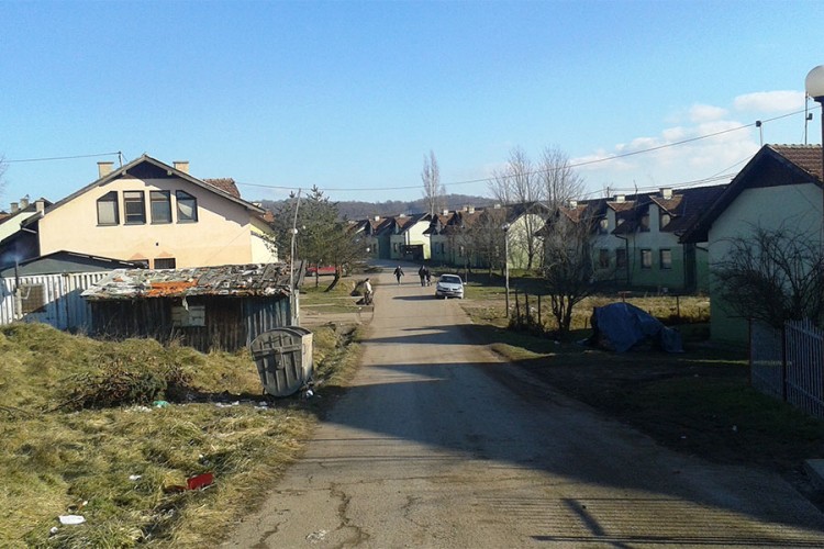 U ratu ostali bez doma, u miru i bez vode