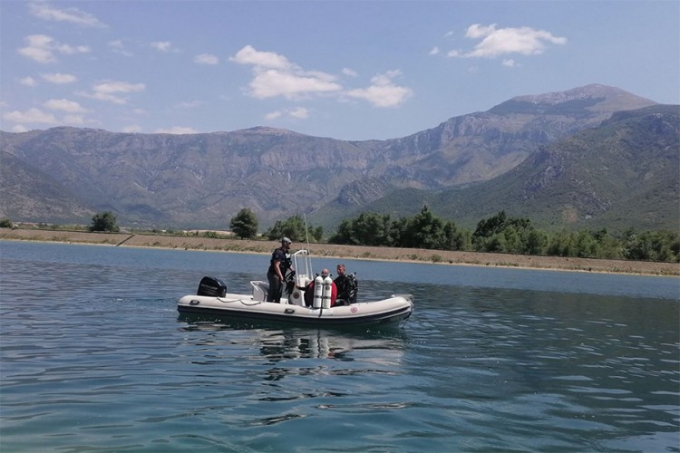 Ronioci tragaju za utopljenikom u jezeru kod HE Mostar