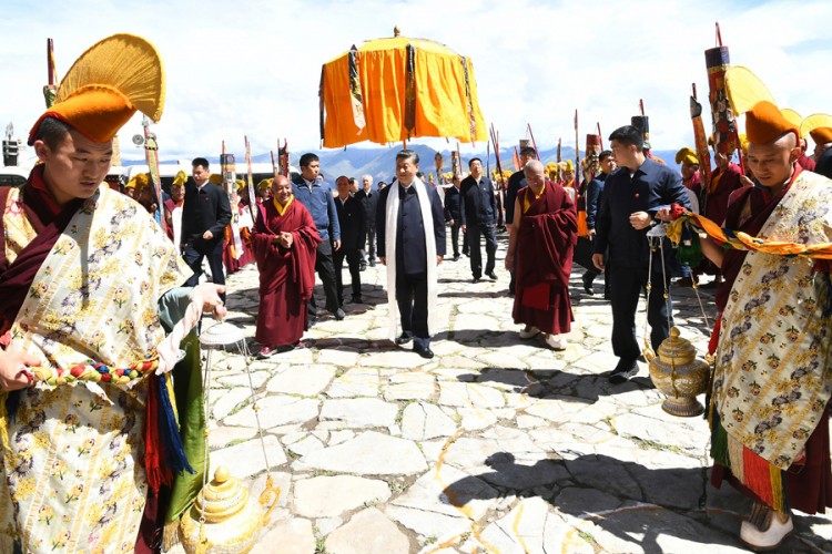 Istorijska posjeta: Prvi kineski lider kročio na Tibet nakon 30 godina