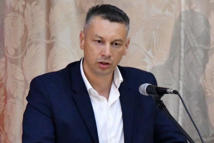 Nešić: Na sastanku moraju biti državnici, a ne sitni partijski trgovci