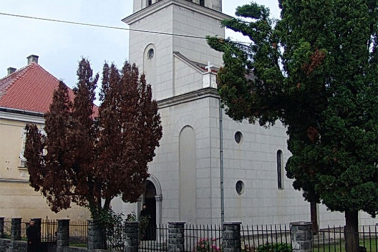 Odata počast žrtvama ustaškog zločina u Glini