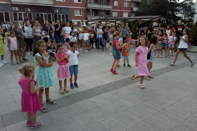 Za liječenje Ivane Bjelogrlić prikupljeno 5.500 KM