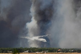 Požar se približava naseljima u Atini, građani pozvani da napuste ...