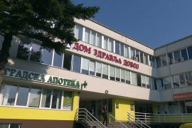 Pacijenti u Doboju vakcinisani pogrešnim vakcinama, radnica udaljena s ...