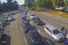 Kolone u oba smjera na tri granična prelaza u BiH