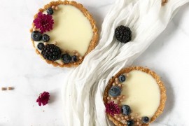 Mini-tart sa bijelom čokoladom