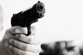 Prijeteći oružjem opljačkao benzinsku pumpu, policija traga za ...