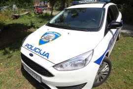 U sudaru dva vozila dvoje teško povrijeđeno