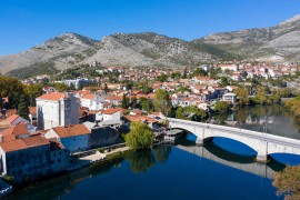 Skokovi sa Kamenog mosta u Trebinju 21. avgusta