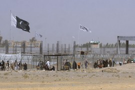Talibani srušili spomenik protivniku,vođi milicije Hazara
