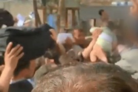 I dalje haotično u Kabulu, prebacivali dijete preko zida aerodroma