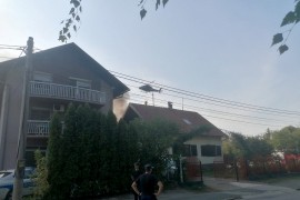 Snimak iz vazduha: Helikopter izbacio 20 tona vode na požar u Banjaluci