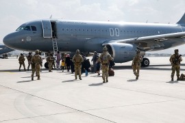 Medicinski proizvodi i pomoć blokirani na aerodromu u Kabulu