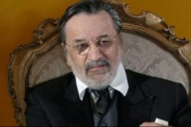 Dragan Nikolić na prijemu za pozorišnu akademiju pjevao legendarni hit