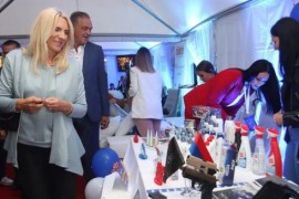 Cvijanovićeva posjetila Festival domaćih proizvoda