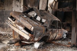 Izgorjeli automobil i pomoćni objekat, šteta 20.000 KM