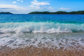 More na Korčuli zagađeno fekalijama